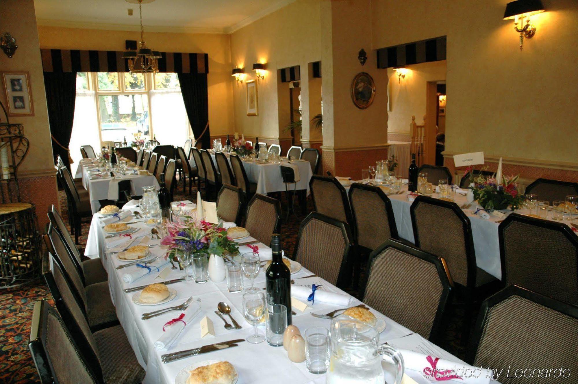 The Jacobean Hotel Coventry Étterem fotó